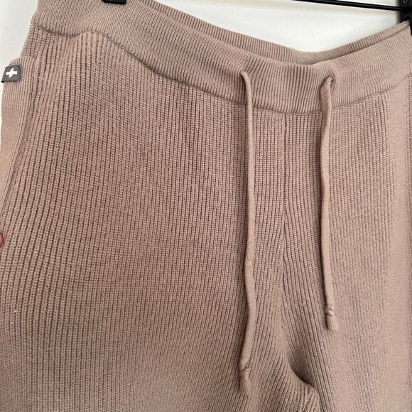 Figs Women’s Ribbed Knit Loungewear Pant in Latte Oatmeal Neutral Tan - Picture 7 of 10